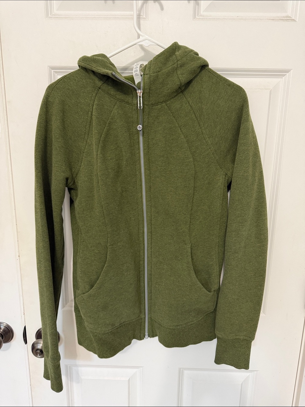lululemon athletica Women’s Olive Green Hooded Zip Scuba Jacket size 6 zip up